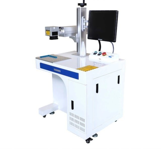 GRAVUR LASER À FIBRE OPTIQUE 30W